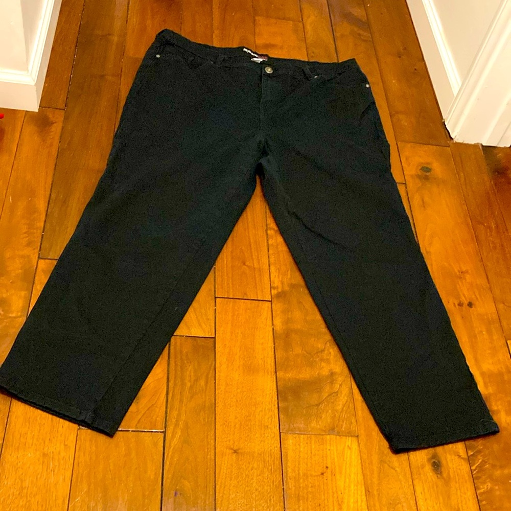 Style & Co Denim Woman 18WP Black Natural Fit Tapered Leg Jeans